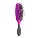 The Wet Brush Pro Shine Enhancer ovalus plaukų šepetys su natūraliais šereliais (spalva - Violetinė)